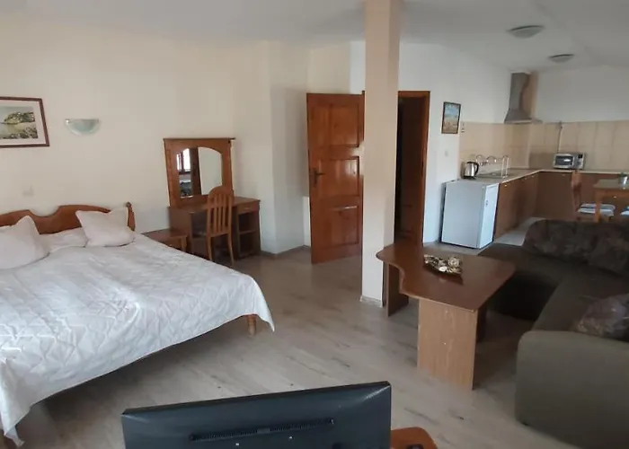 城堡旅馆 3* 瓦爾納